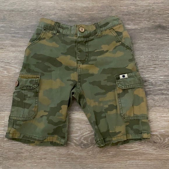 Lucky brand camo shorts 24 month - Picture 1 of 5
